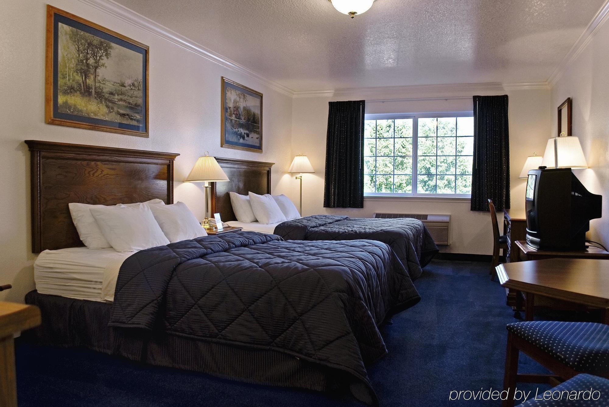 Western Hotel 3*